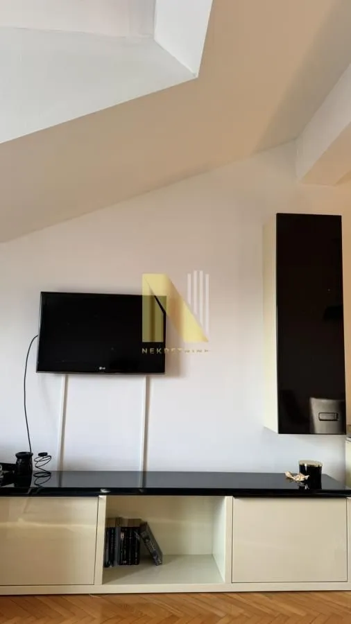 Izdavanje, dvosoban stan, 43m², Bulevar Oslobodjenja, Novi Sad Sve Podlokacije