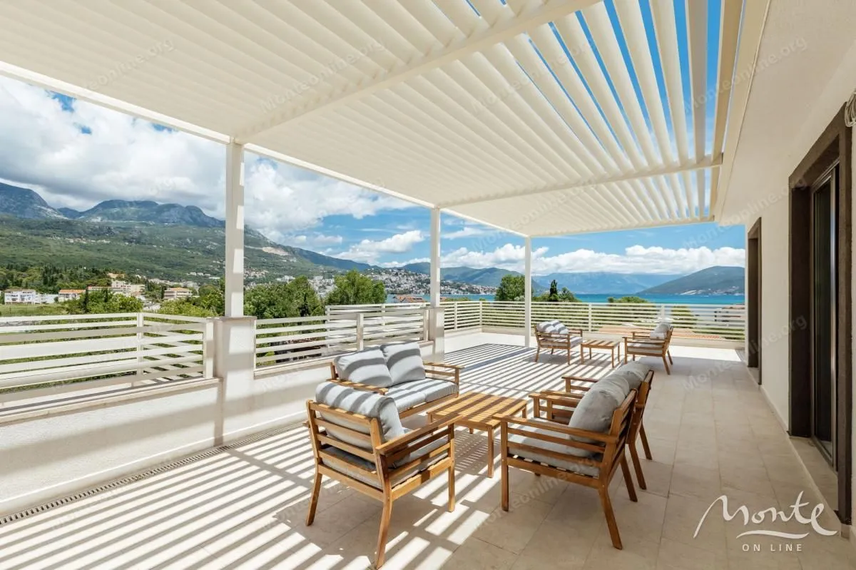 Prodaja, jednosoban stan, 65m², Herceg Novi, Crna Gora