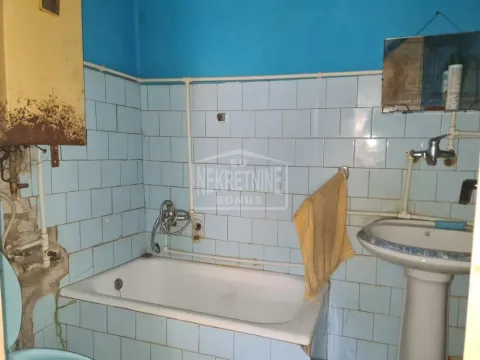 Prodaja, kuća, 70m², Novo Selo, Subotica - image 2