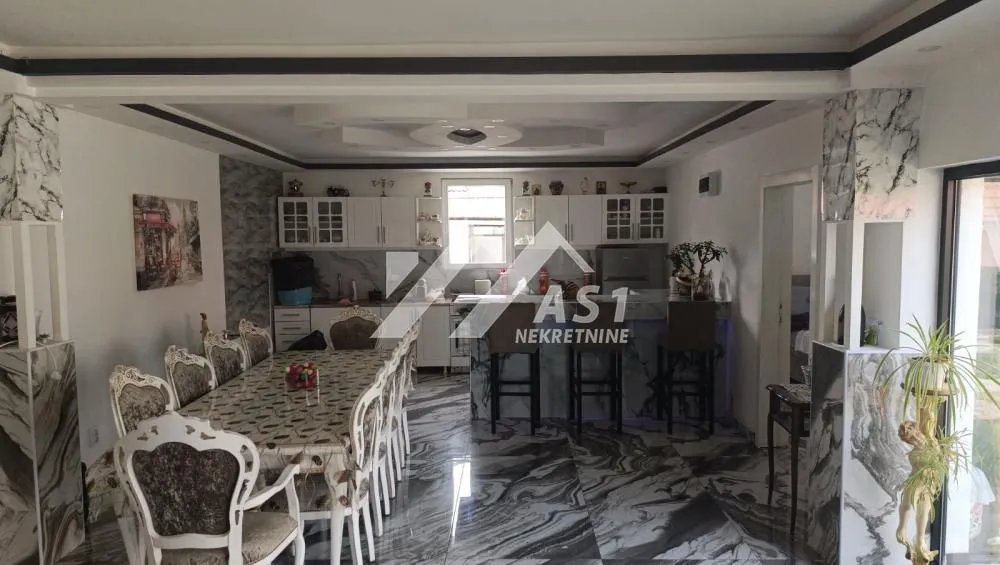 Izdavanje, kuća, 250m², Veternik, Novi Sad Sve Podlokacije
