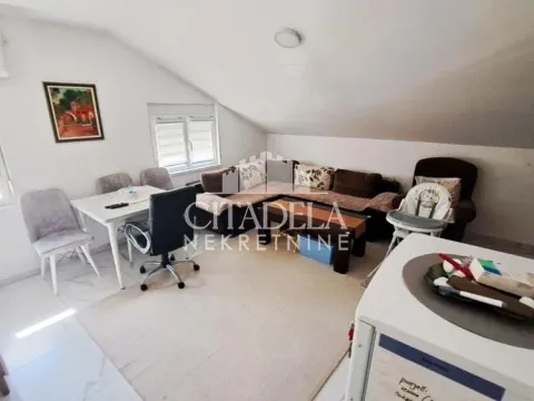 Prodaja, kuća, 313m², Jajinci, Voždovac Sve Podlokacije - image 20