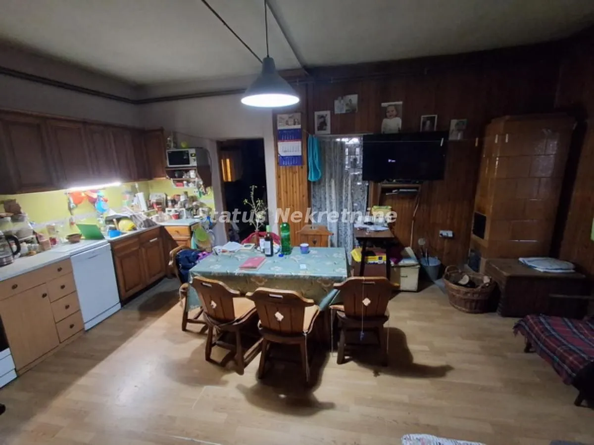 Prodaja, kuća, 156m², Futog, Novi Sad Sve Podlokacije