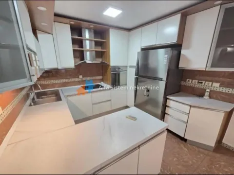 Rent, house, 160m², Savski Venac, Beograd - image 14