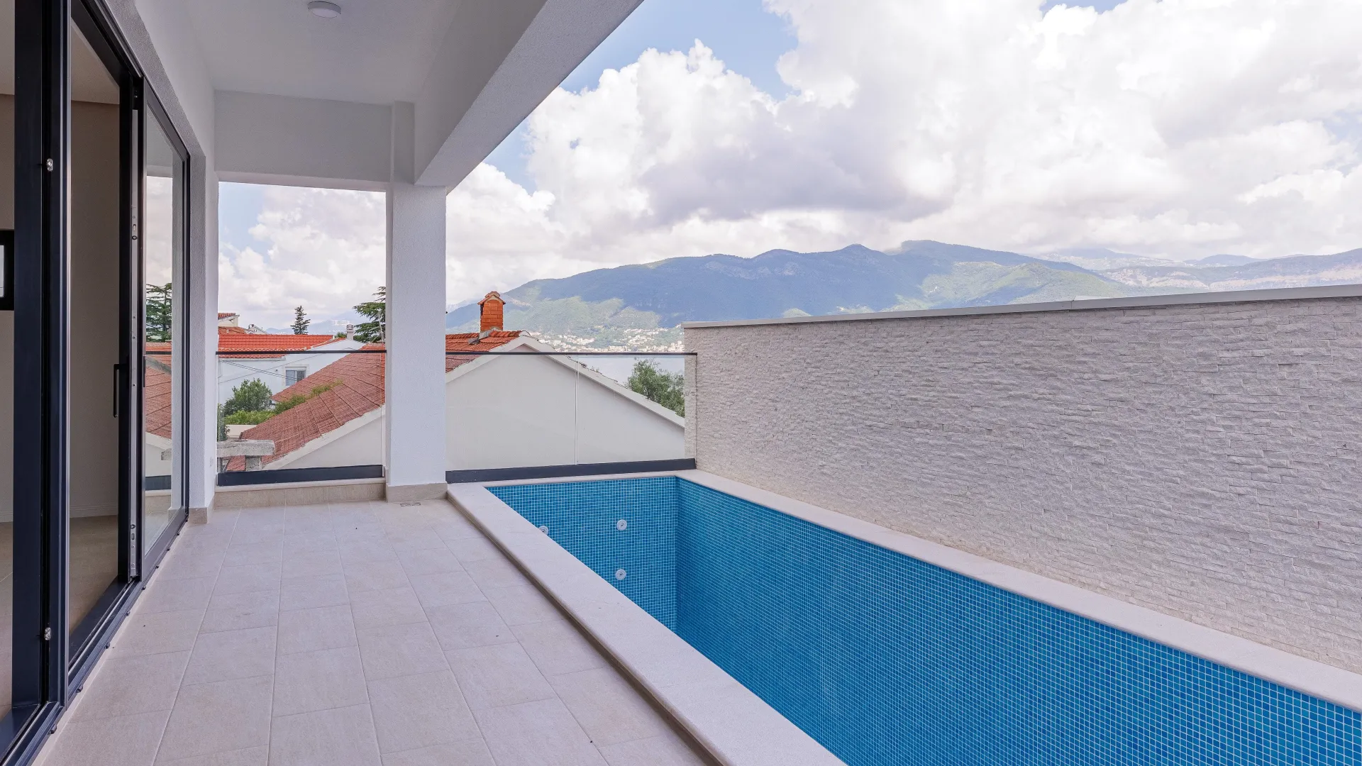 Prodaja, kuća, 315m², Krašići, Tivat