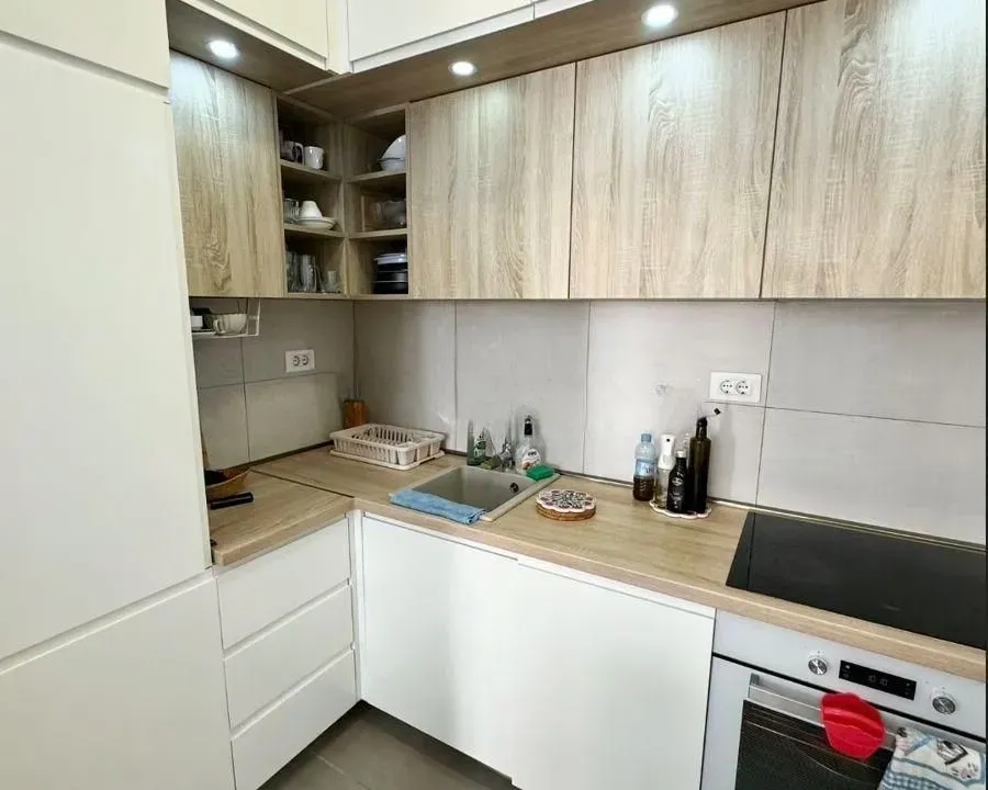 Izdavanje, jednosoban stan, 43m², City Kej, Podgorica