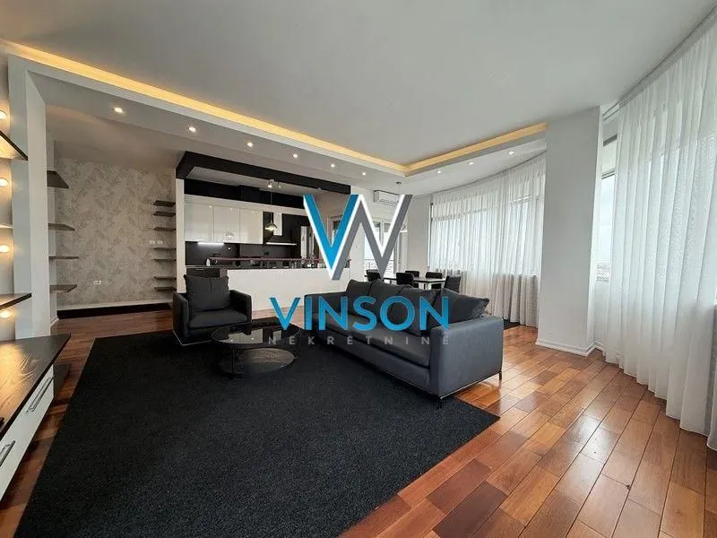 Prodaja, trosoban stan, 115m², Bulevar Evrope, Novi Sad Sve Podlokacije