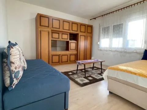 Izdavanje, kuća, 100m², Zagorič, Podgorica - image 10