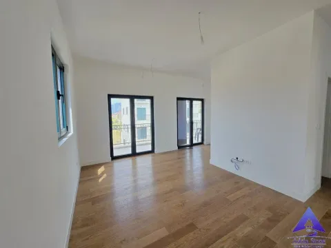 Sale, two bedroom apartment, 74m², Mrčevac, Tivat - image 4