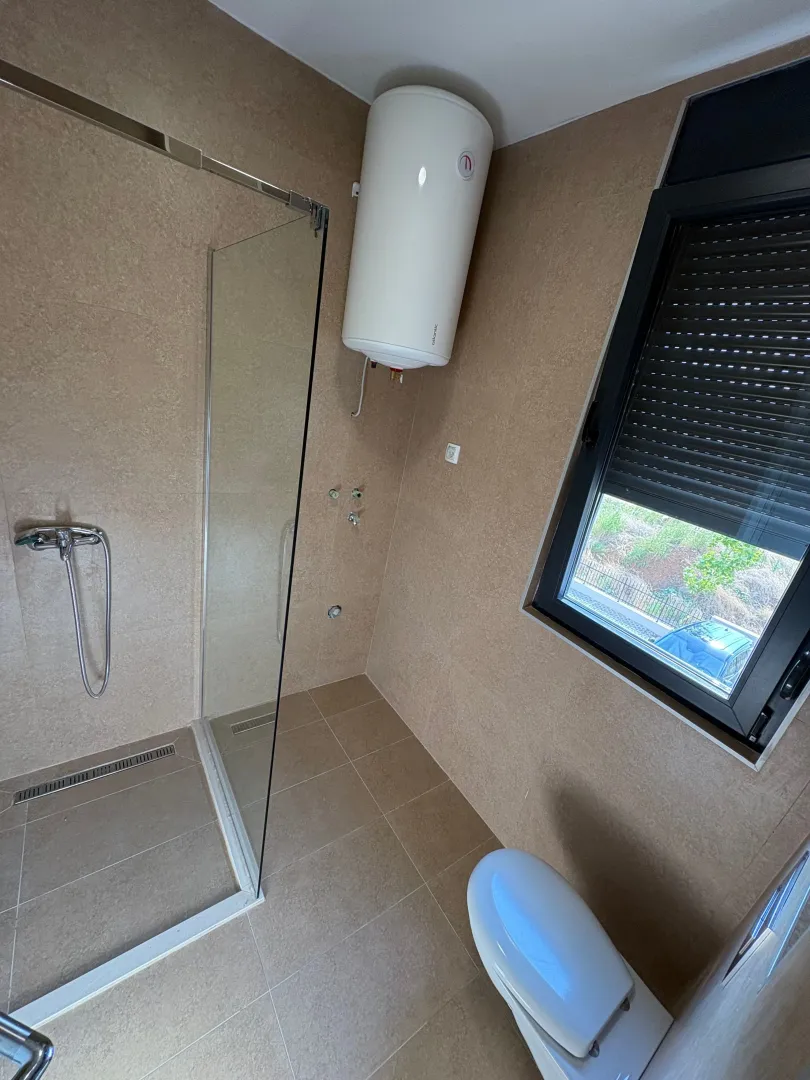 Prodaja, dvosoban stan, 64m², Tološi, Podgorica