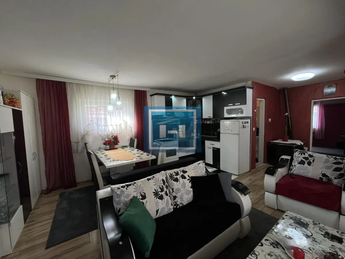 Prodaja, kuća, 118m², Dom Zdravlja, Ćuprija