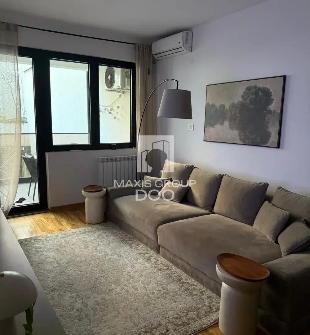 Sale, two bedroom apartment, 57m², Južni Bulevar, Vračar Sve Podlokacije