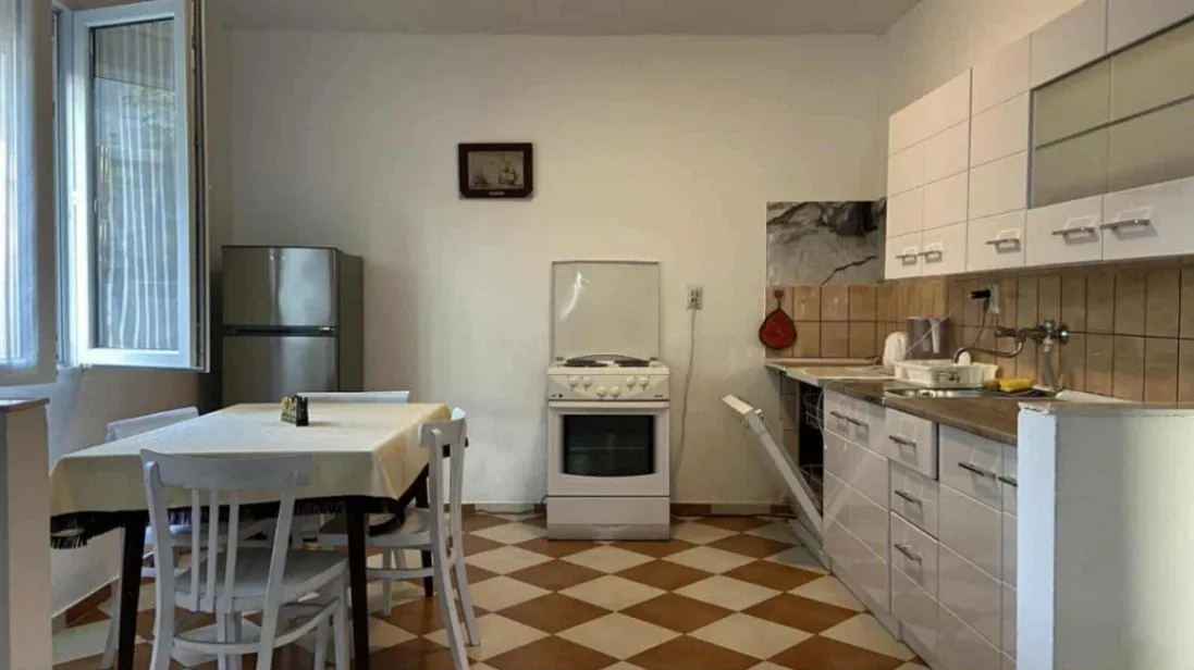 Rent, apartment, 100m², Polje, Bar