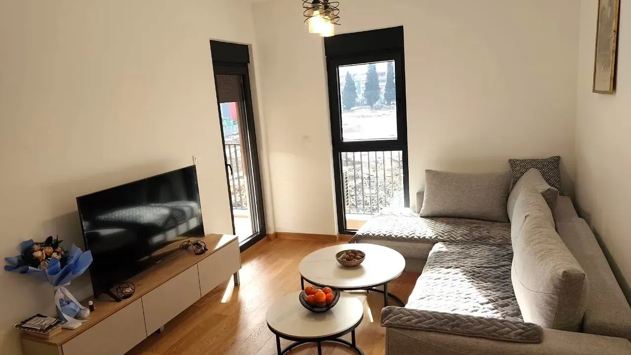 Izdavanje, jednosoban stan, 45m², City Kvart, Podgorica