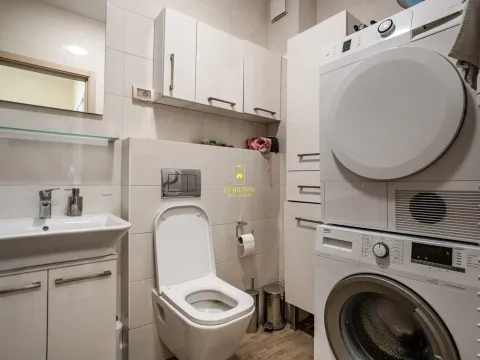 Prodaja, dvosoban stan, 72m², City Kvart, Podgorica - image 6