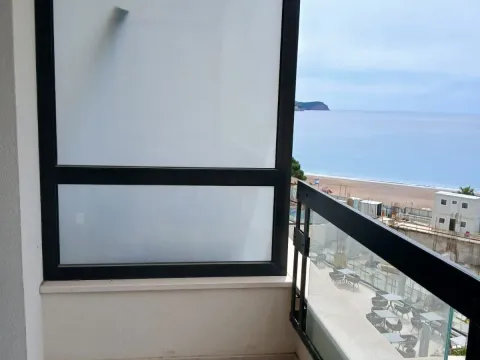 Sale, one bedroom apartment, 27m², Bečići, Budva - image 4