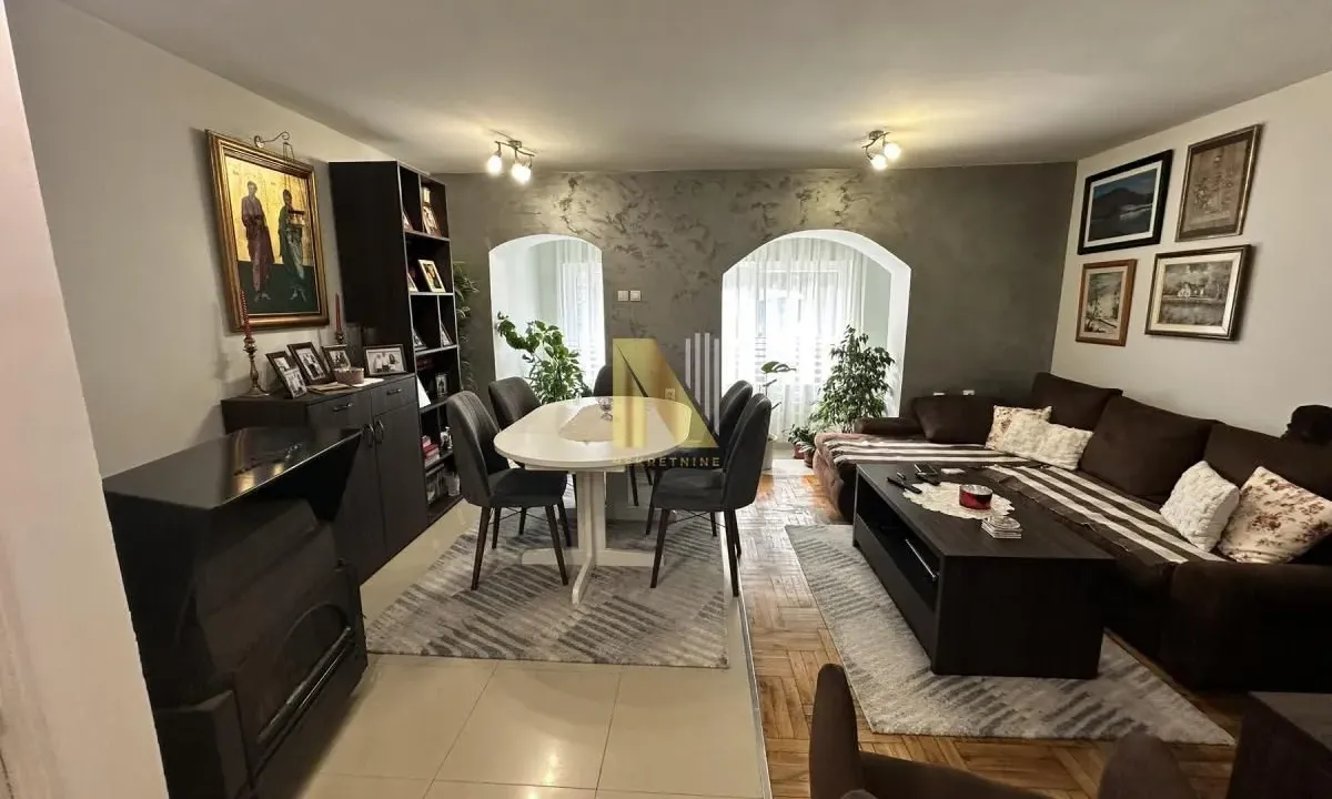 Prodaja, kuća, 145m², Ledinci, Petrovaradin