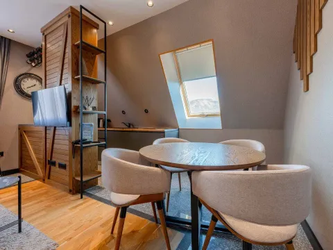 Sale, two bedroom apartment, 60m², Kolašin, Crna Gora - image 6