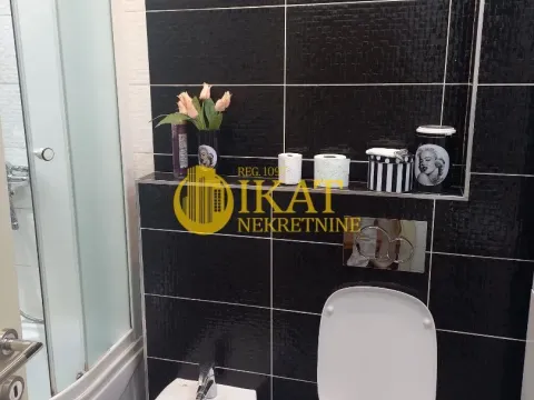 Izdavanje, trosoban stan, 100m², Lion, Zvezdara Sve Podlokacije - image 7