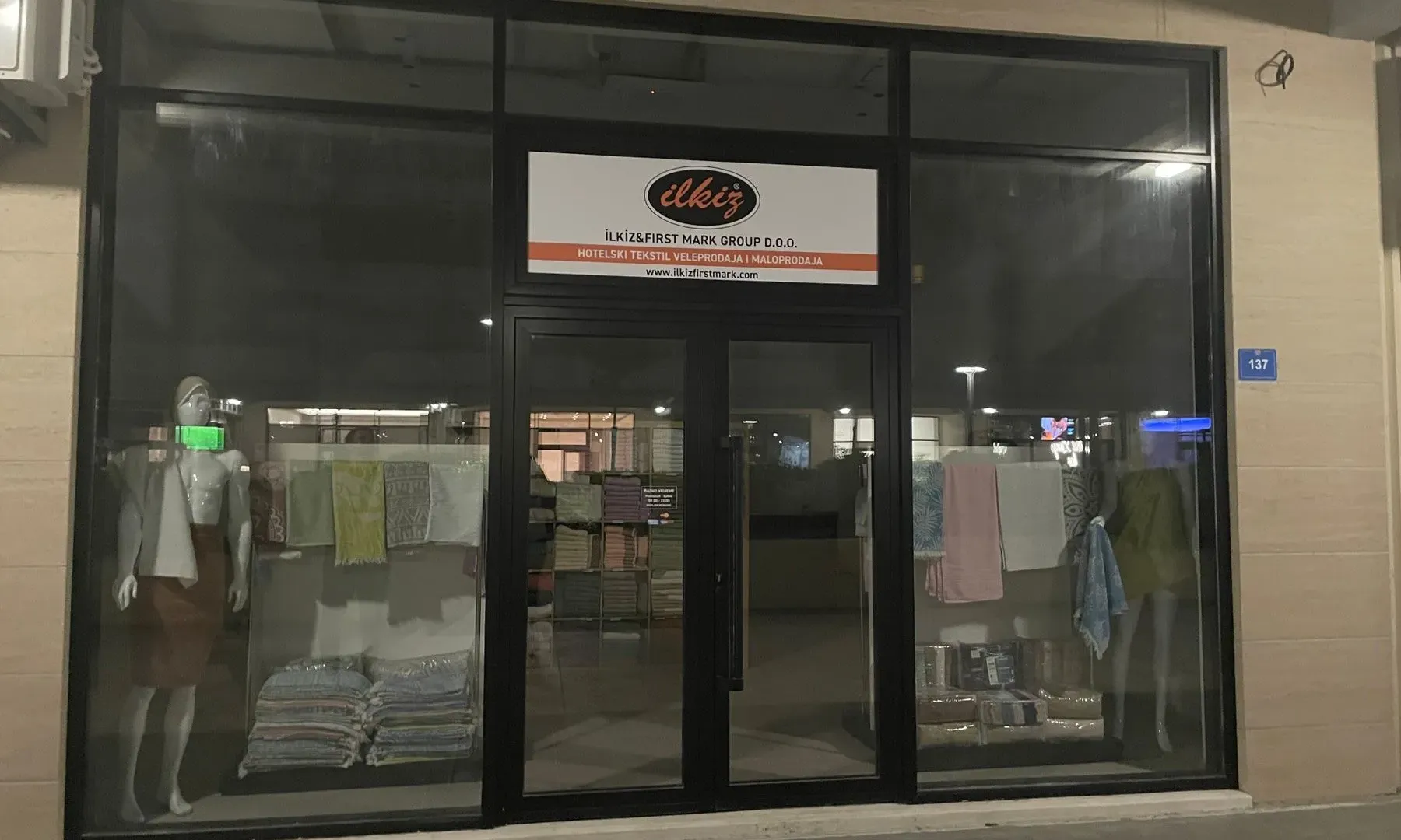 Rent, office space, 55m², Central Point, Podgorica