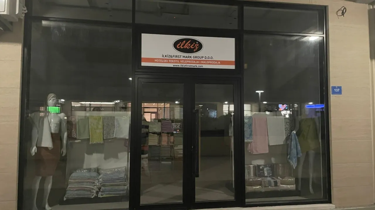 Rent, office space, 55m², Central Point, Podgorica