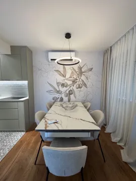 Sale, two bedroom apartment, 74m², Centar, Tivat - image 4