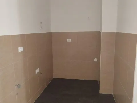 Izdavanje, dvosoban stan, 58m², Zabjelo, Podgorica - image 3