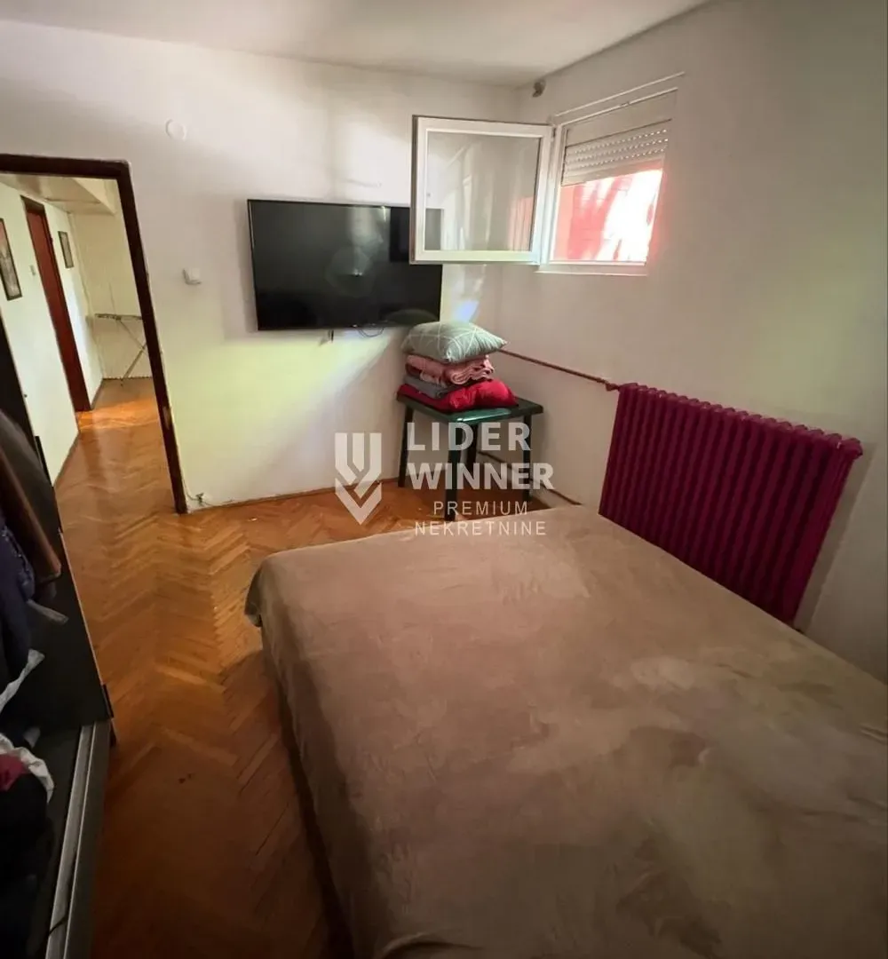 Prodaja, trosoban stan, 70m², Novi Beograd Sve Podlokacije, Beograd