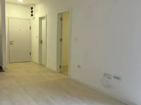 Sale, one bedroom apartment, 38m², 1 maj, Podgorica - image 2