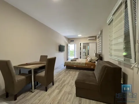 Sale, house, 400m², Tavrića obori, Jagodina - image 12