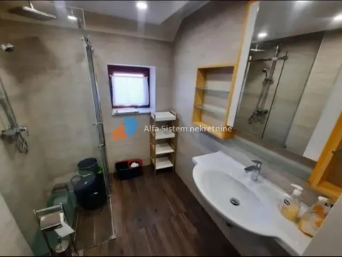 Rent, house, 300m², Čukarica, Beograd - image 18