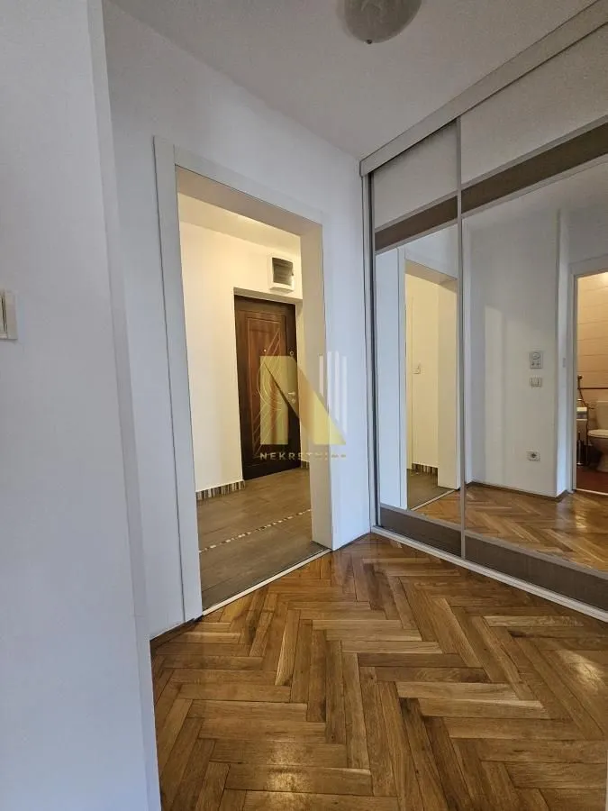 Sale, three bedroom apartment, 83m², Bulevar Oslobodjenja, Novi Sad Sve Podlokacije