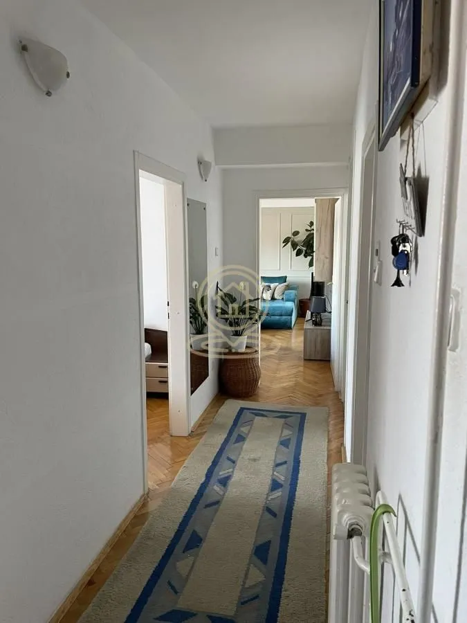 Prodaja, trosoban stan, 91m², Centar, Novi Sad