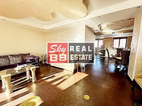 Prodaja, četvorosoban stan, 214m², Vračar Hram, Vračar Sve Podlokacije - image 2