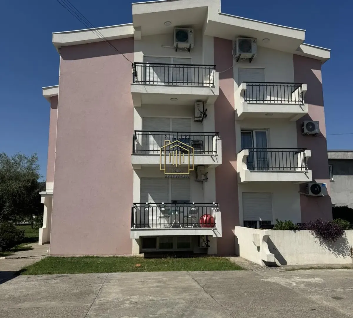 Rent, two bedroom apartment, 75m², Gornja Gorica, Podgorica
