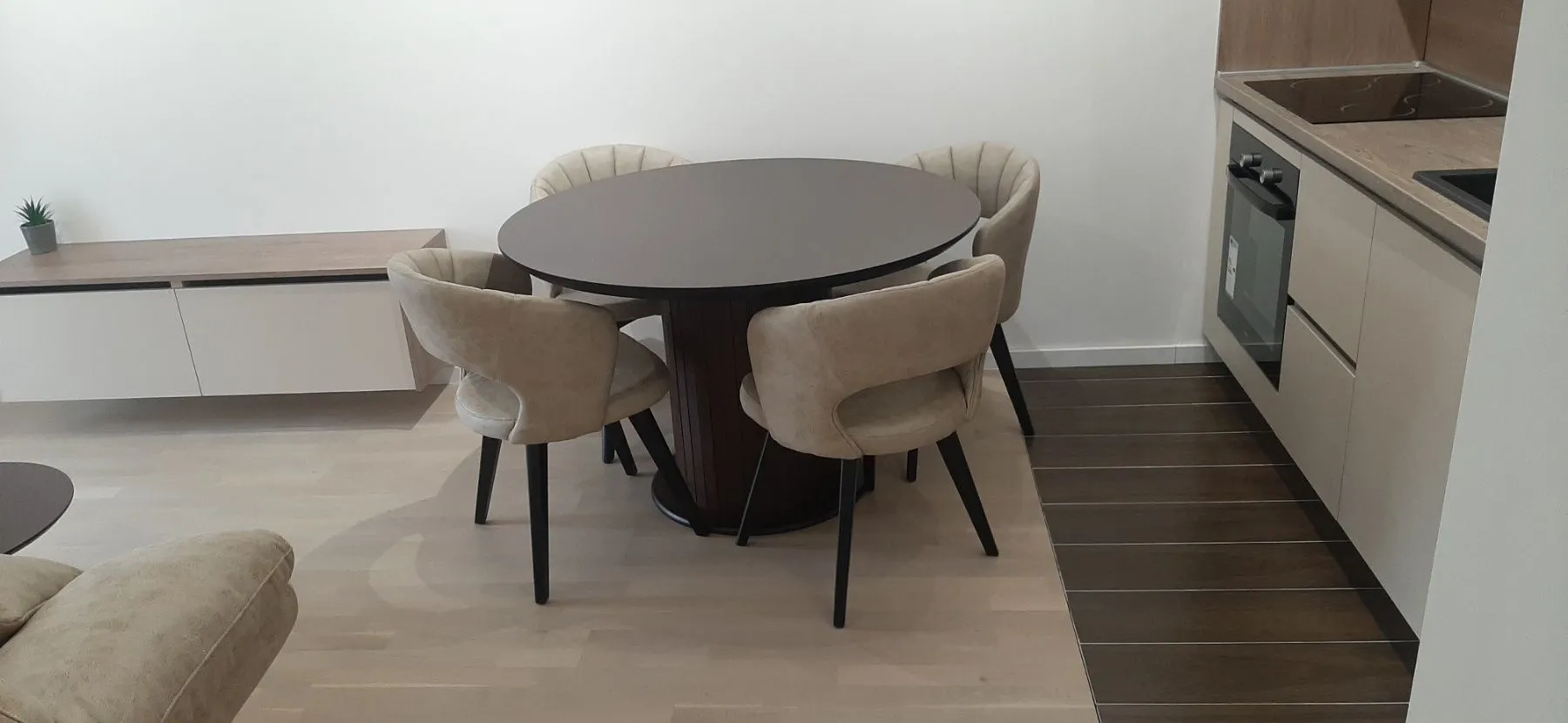 Rent, one bedroom apartment, 37m², Tološi, Podgorica