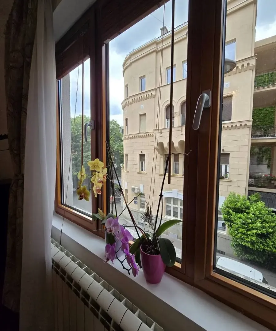 Rent, three bedroom apartment, 86m², Kalenić Pijaca, Vračar Sve Podlokacije