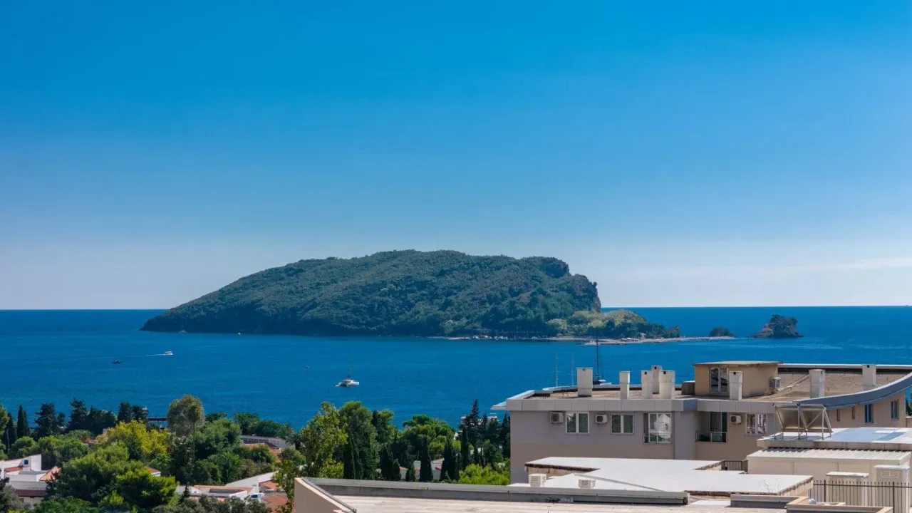 Sale, three bedroom apartment, 450m², Budva, Crna Gora