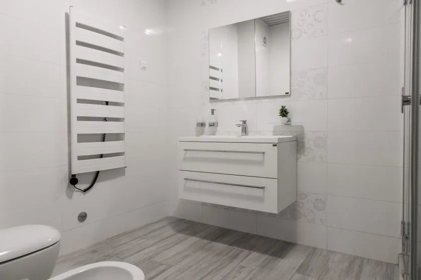 Izdavanje, dvosoban stan, 93m², Sutomore, Bar