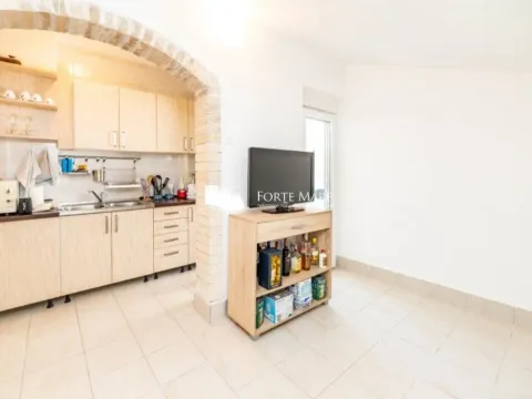 Prodaja, trosoban stan, 94m², Herceg Novi, Crna Gora - image 11