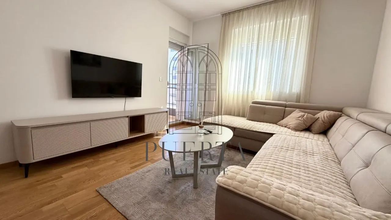 Rent, one bedroom apartment, 46m², Stari Aerodrom, Podgorica