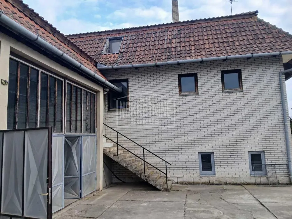 Sale, house, 563m², Kelebija, Subotica