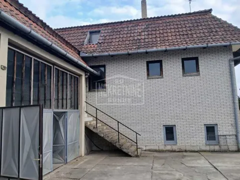 Sale, house, 563m², Kelebija, Subotica - image 1