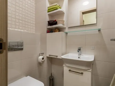 Sale, two bedroom apartment, 72m², City Kvart, Podgorica - image 6