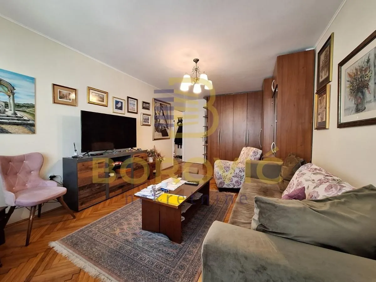 Prodaja, dvosoban stan, 64m², Slavija, Vračar Sve Podlokacije