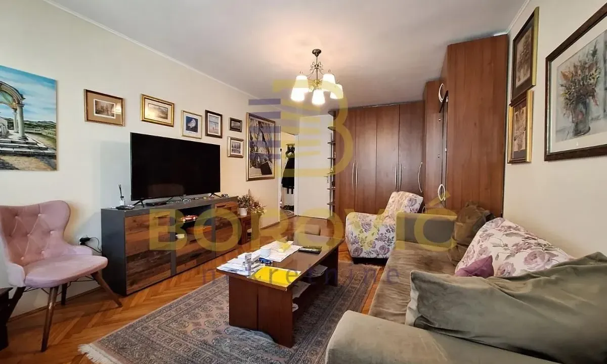 Sale, two bedroom apartment, 64m², Slavija, Vračar Sve Podlokacije