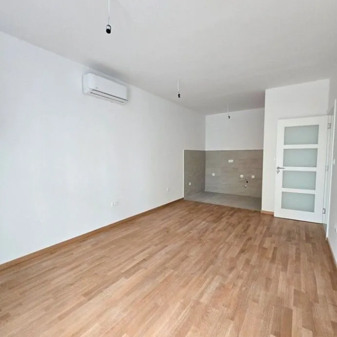 Prodaja, jednosoban stan, 45m², Ljubović, Podgorica