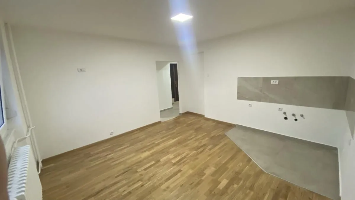 Prodaja, dvosoban stan, 54m², Sajmište, Novi Sad