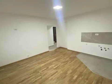 Prodaja, dvosoban stan, 54m², Sajmište, Novi Sad - image 5