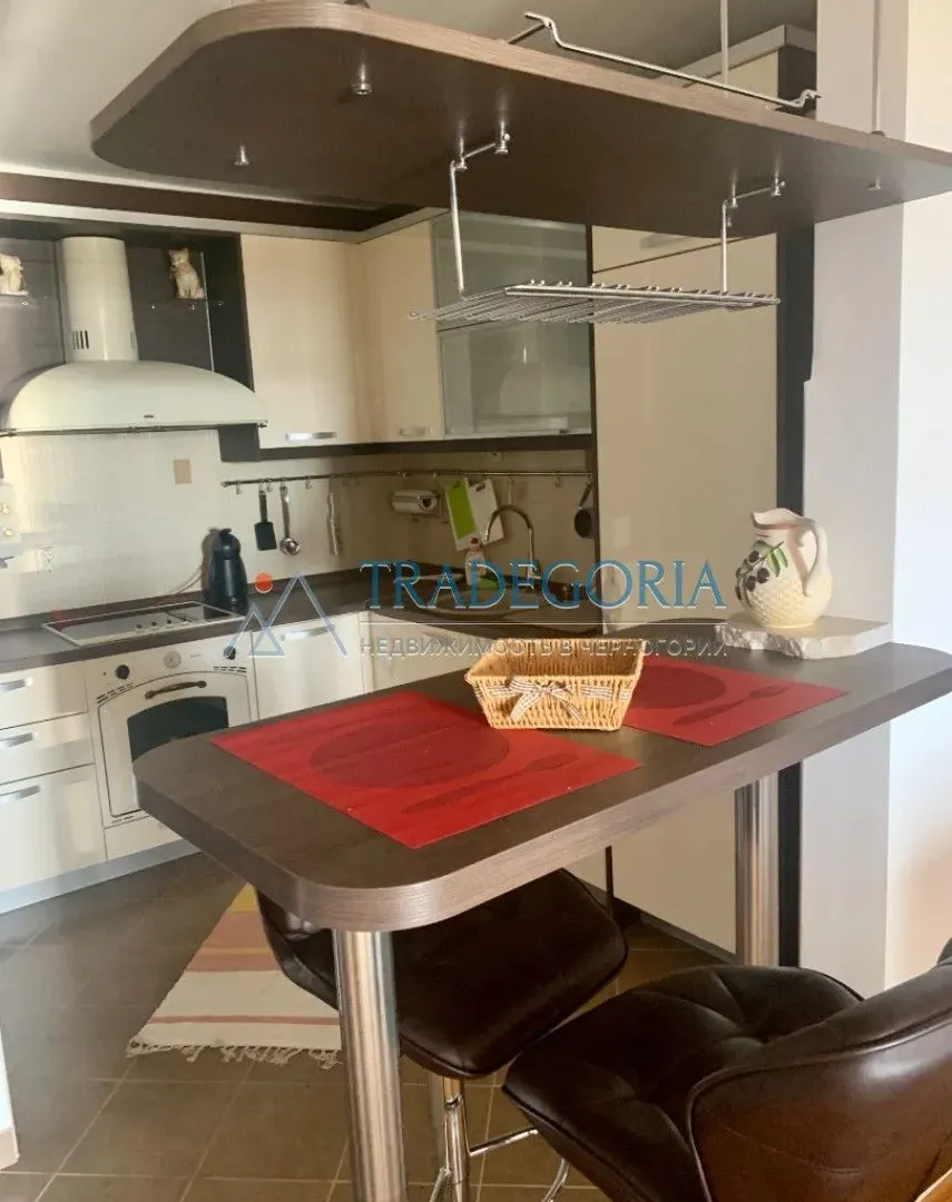 Prodaja, dvosoban stan, 120m², Petrovac, Budva