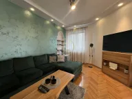 Izdavanje, četvorosoban stan, 130m², Centar, Novi Sad - image 3